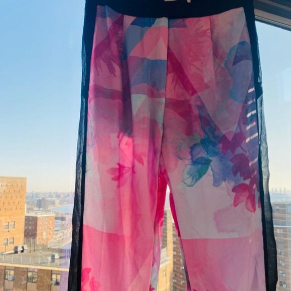 Sabo Skirt Bright Printed Pants NWOT - Picture 6 of 7